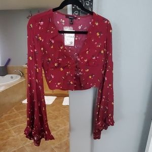 Crop top flare sleeve